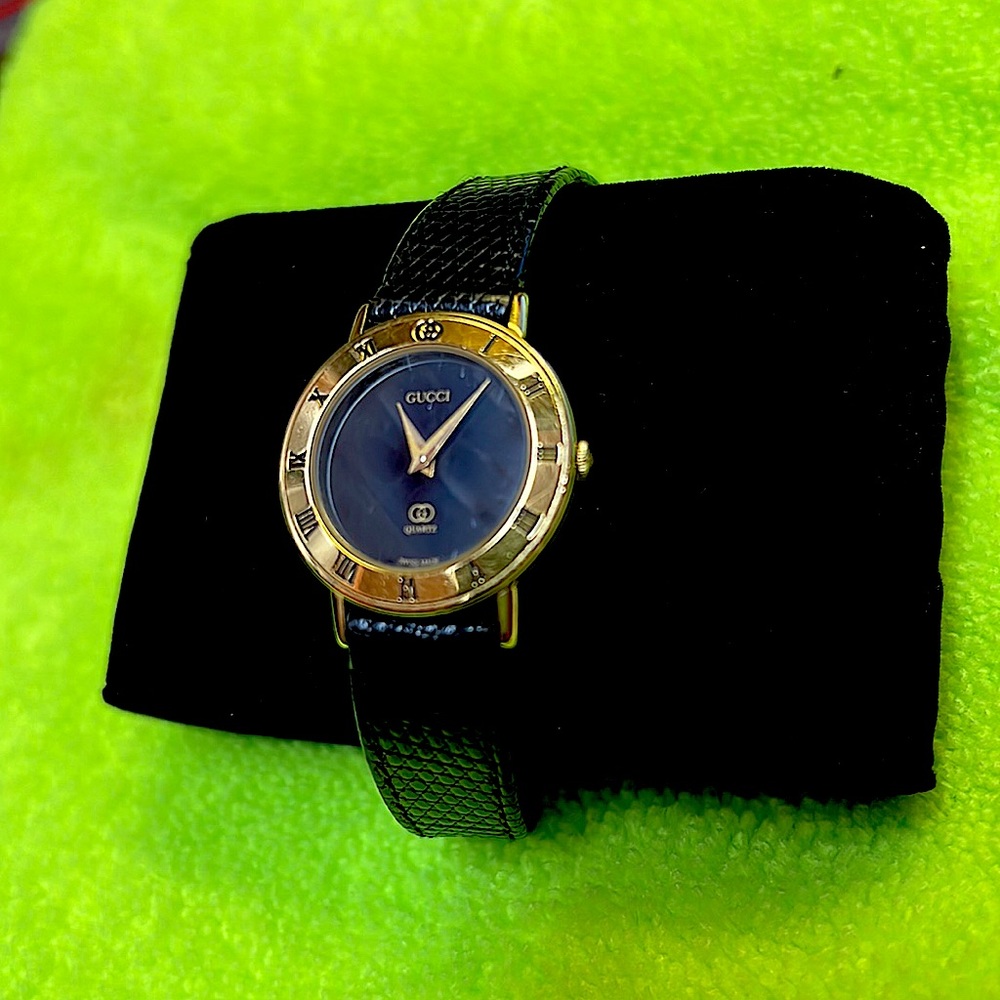 💯% AUTHENTIC GUCCI WATCH